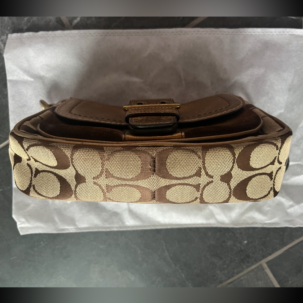 Coach Brown and Gold Shoulder Bag - Picture 5 of 11